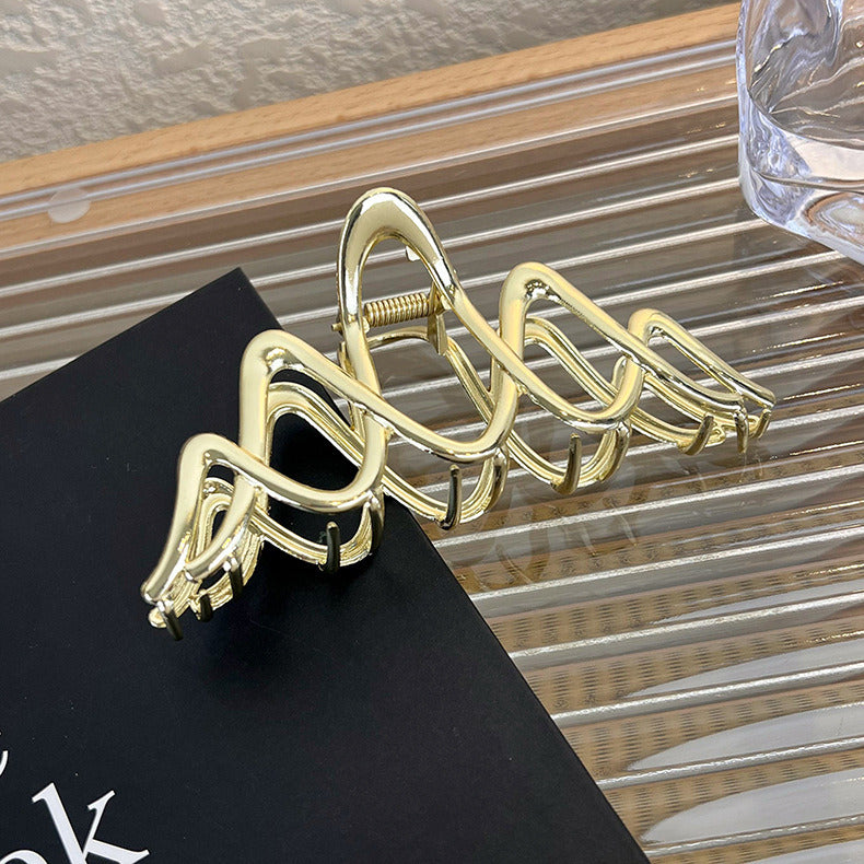 Metal Wave Clasp Large Back Scoop