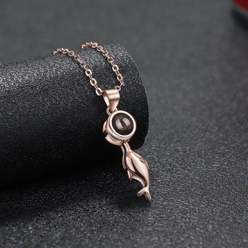 Small Fish Projection Necklace Simple Fashion Temperament Pendant