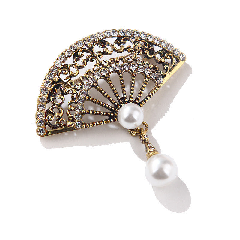 Elegant Graceful Rhinestone Pearl Vintage Fan Brooch Cheongsam Coat Accessories