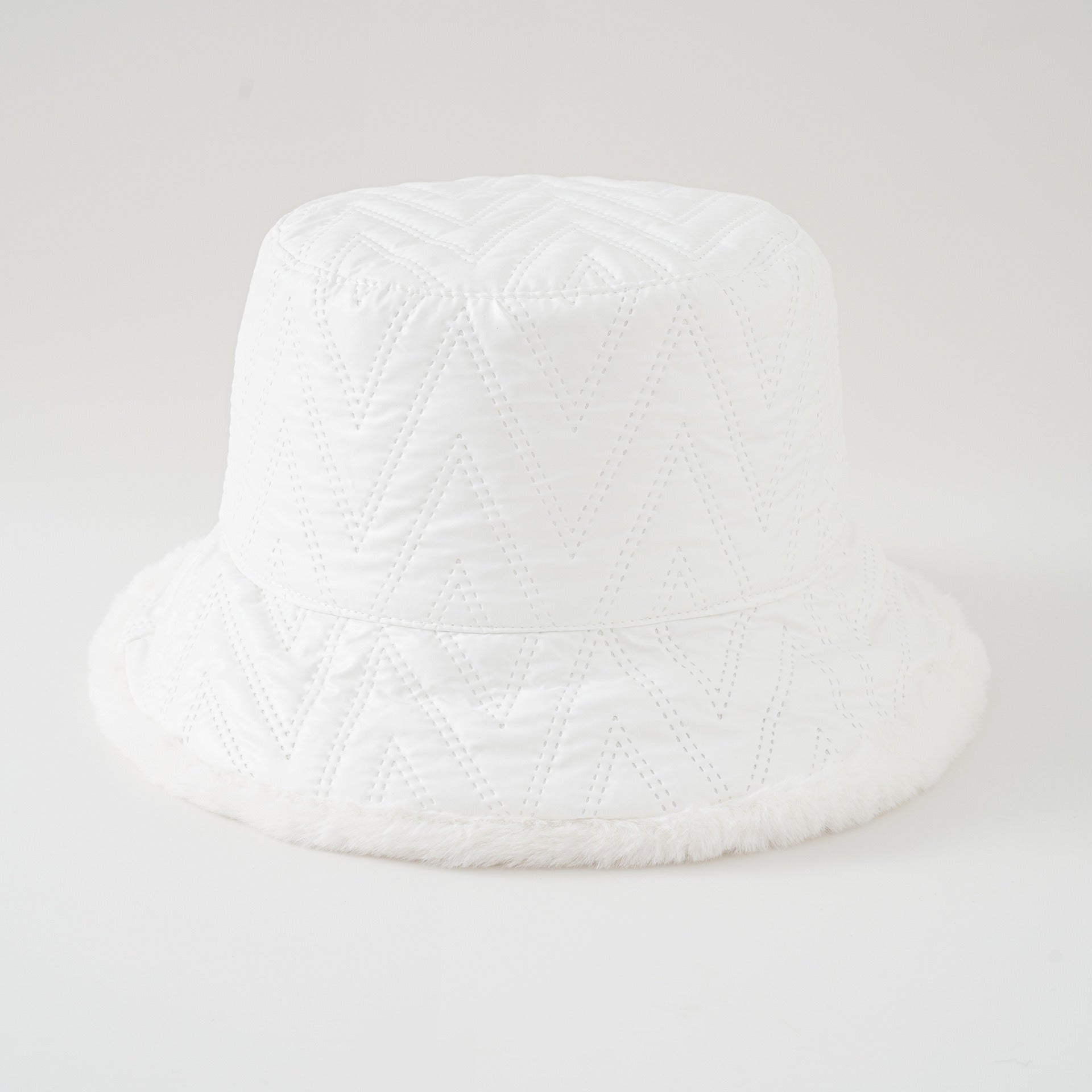 Autumn and winter new warm basin hat female net celebrity metal leather can be double-sided plush fisherman hat Korean version