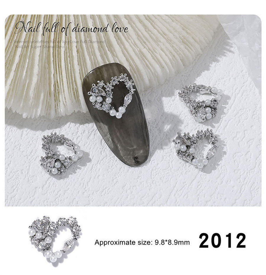 1 piece 2021 New Nail Art Love Diamond Jewelry Net Red Hot Japanese Super Flash Heart-shaped Zircon Nail Decorative Diamond Accessories