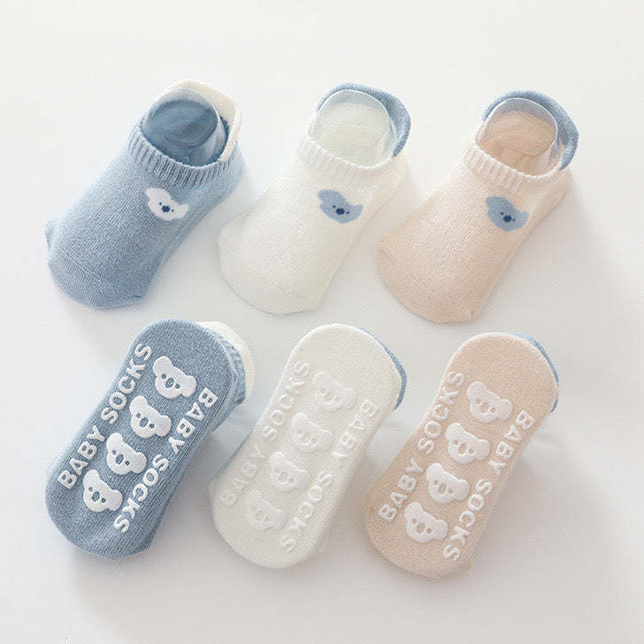 Kid Embroidered Pattern Color Matching Design Non-Slip Socks 1 Lot =3 Pairs