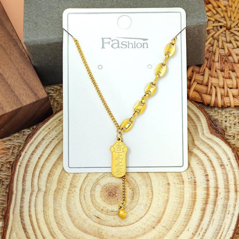 Retro Lucky Strike Jewelry Riches on the upper sign necklace female titanium steel collarbone chain lightweight luxury personalized versatile non-color loss