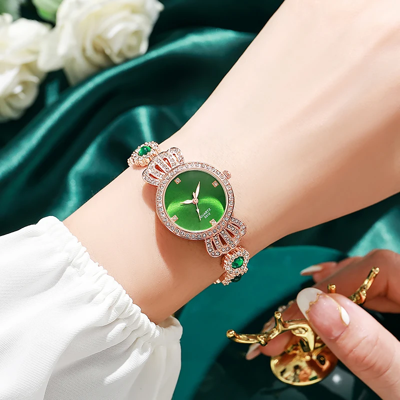 New rhinestone foreign trade women's watch green bracelet temperament girls quartz watch