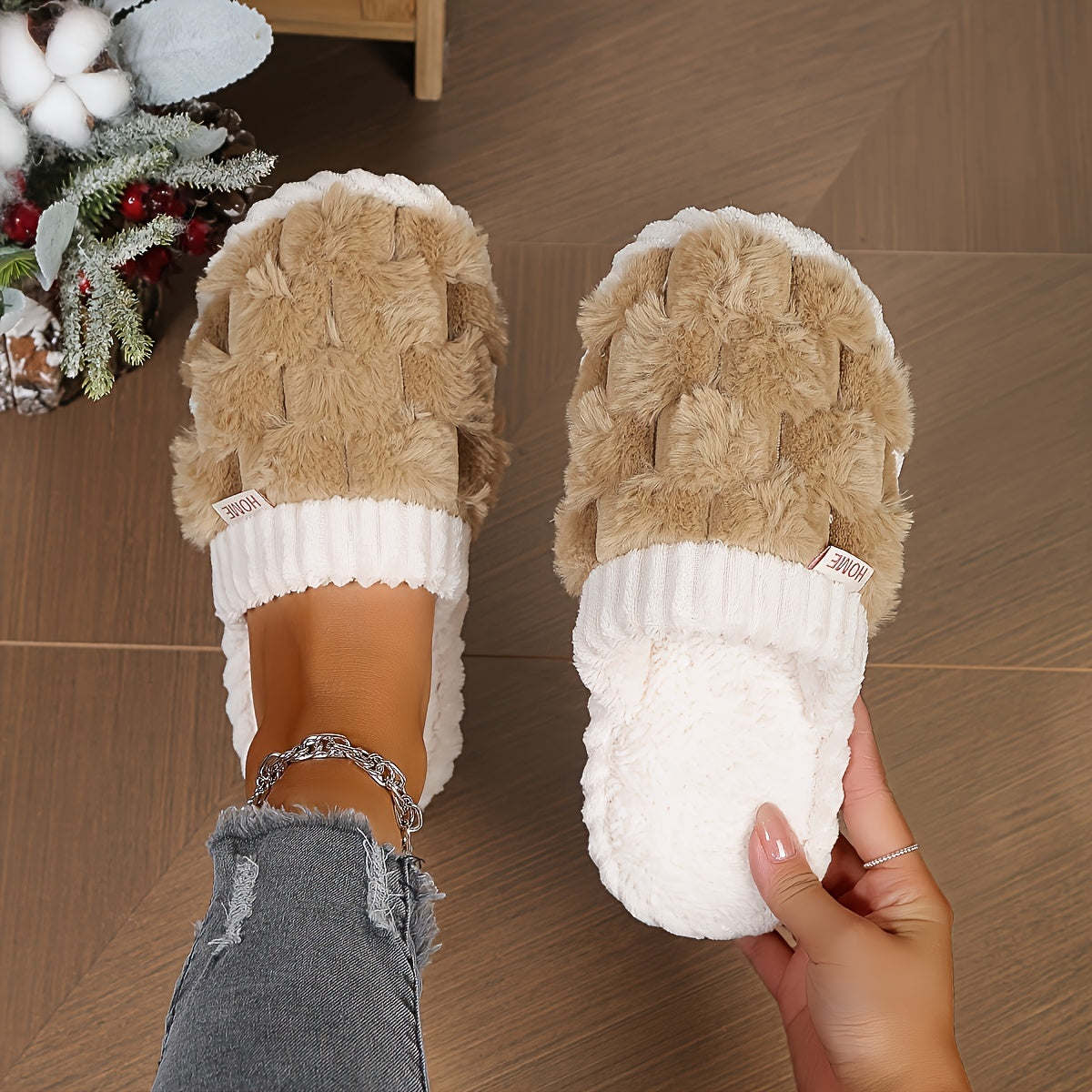 Cozy Colorblock Faux Fur Slippers Stylish Comfort for Indoors