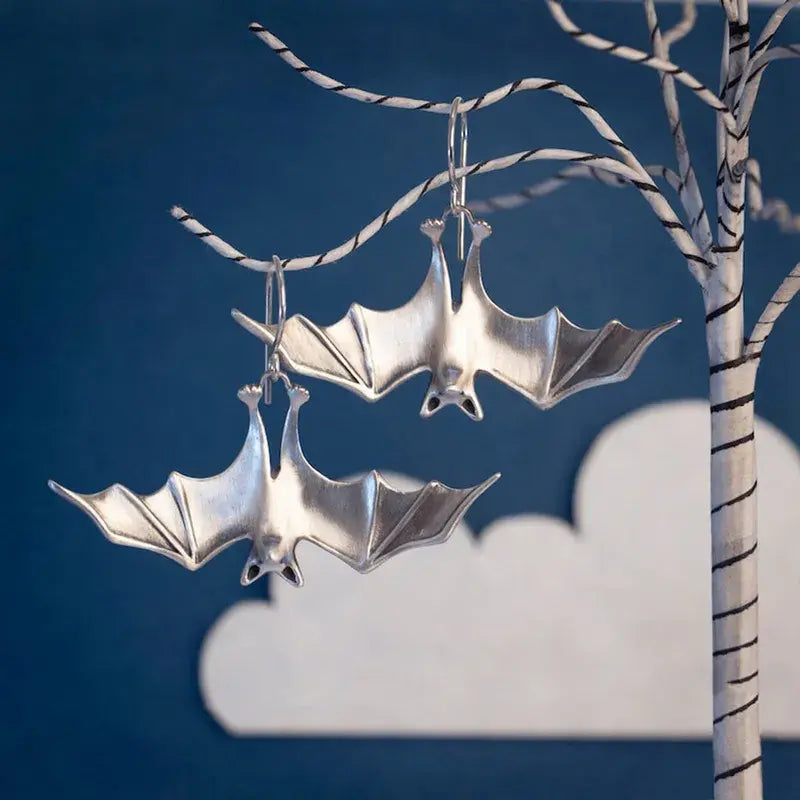 Bat Earrings Simple Vintage Goth Punk Animal Hook Earring Creative Women Girls Party Cool Halloween Earrings Jewelry Gift