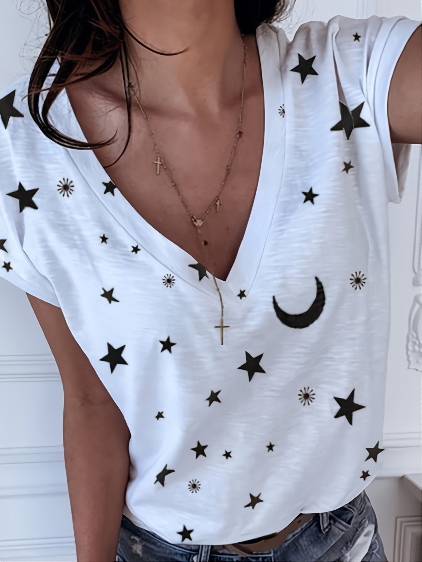 Women's T-shirt Allover Moon & Star Print V-neck Short Sleeve T-shirts