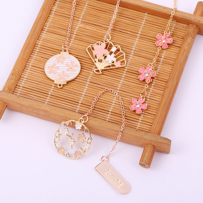 1pc Bookmark Romantic Small Flower Book Holder Creative Personality Alloy Stationery Pendant