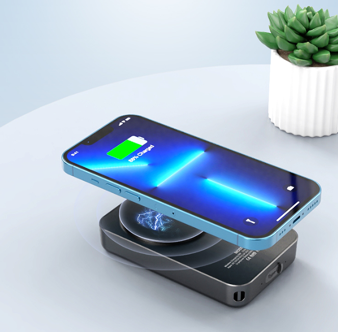 5,000 mAh  QI Wireless Solar Charger USB Solar Charger   Solar Mobile Phone Charger Wii Solar Charger  solar energy magnetic suction wireless charging