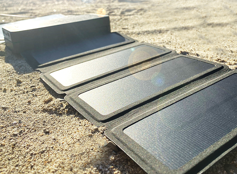 Support for wireless charging devices conforming to the QI protocol  QI Wireless Solar Charger USB Solar Charger   Solar Mobile Phone Charger Wii Sola