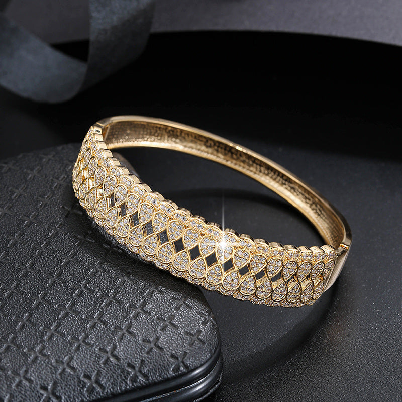 Classic Number Zircon Inlaid Bracelet 18K Gold Plated Holiday Style