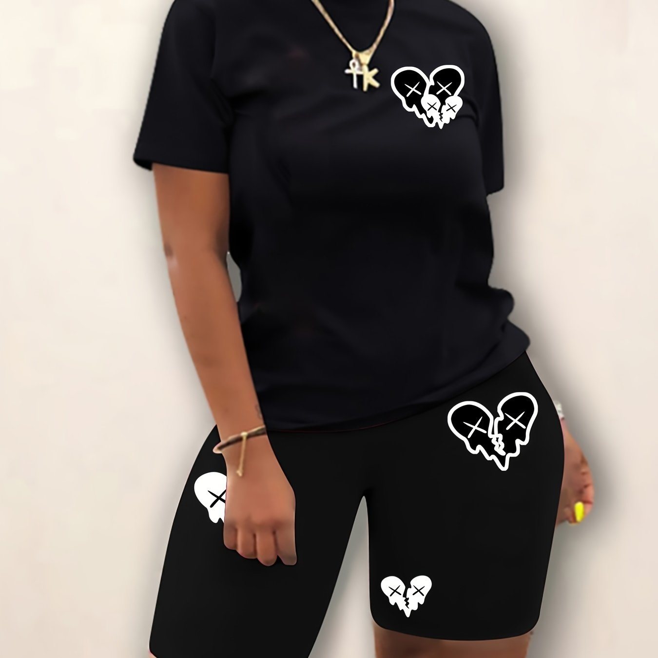 Plus Size Heart Print Short Sleeve Tee & Biker Shorts Set; Women's Plus High Stretch Casual 2pcs Set Outfits