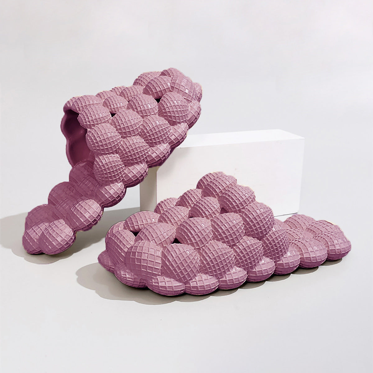 Women's Solid Ultra Cushioned Bubble Slides; Bubble Slippers