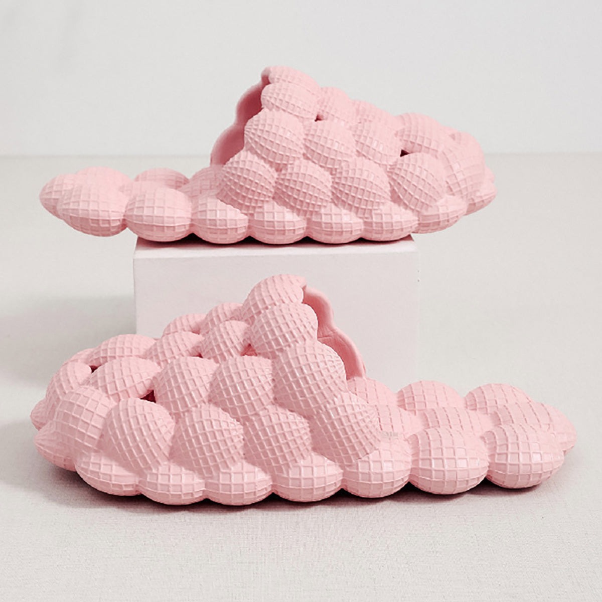 Women's Solid Ultra Cushioned Bubble Slides; Bubble Slippers