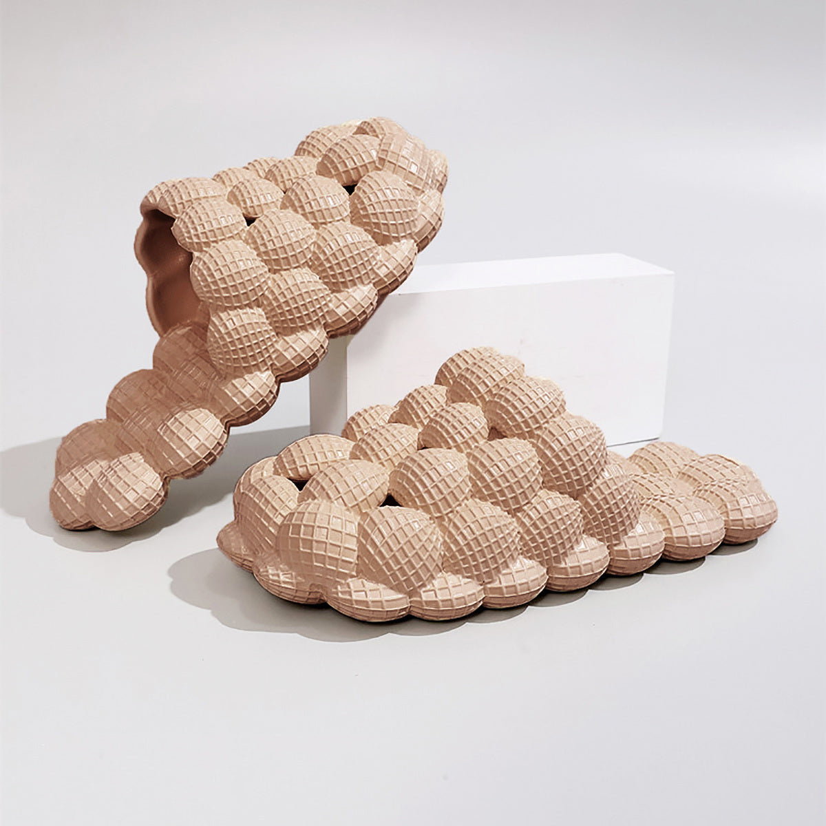 Women's Solid Ultra Cushioned Bubble Slides; Bubble Slippers