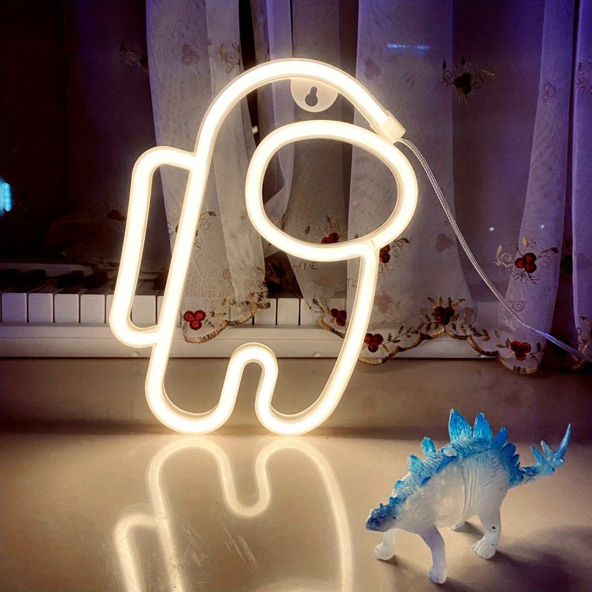 1pc, Neon Sign Space Man Shape Lamp, Size 9.8x6.8in(about 25x17.5cm) For Wall Decoration,USB Or Battery Powered LED Space Man Neon Sign Suitable For Bedroom