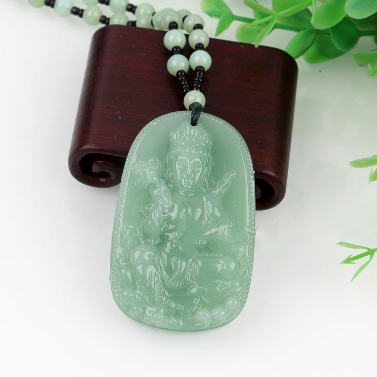 Dragon Guan Gong Gold Toad Brave Light Green Necklace