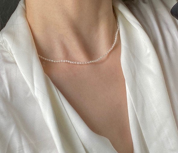 Women's Irregular Pearl Necklace