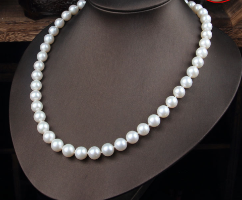 Natural Freshwater Pearl Necklace