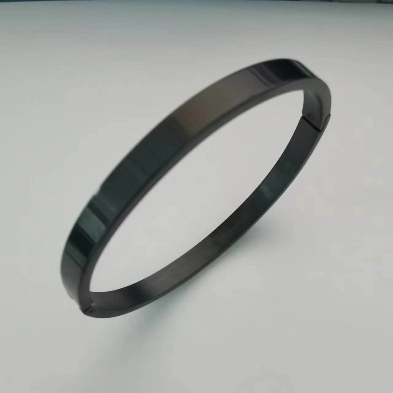 Simple Smooth Buckle Bracelet Cool Wind 4mm6mm Wide