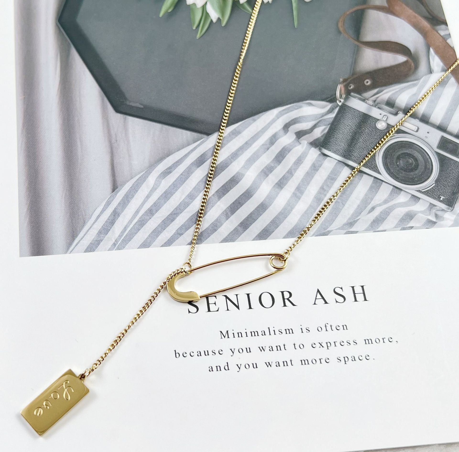 Simple Paper Clip LOVE Square Clavicle Chain