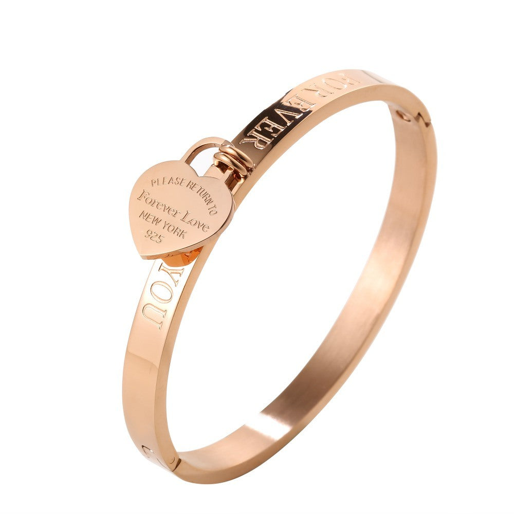 Men's And Women's Fashion Letters Peach Heart Ring Bracelet