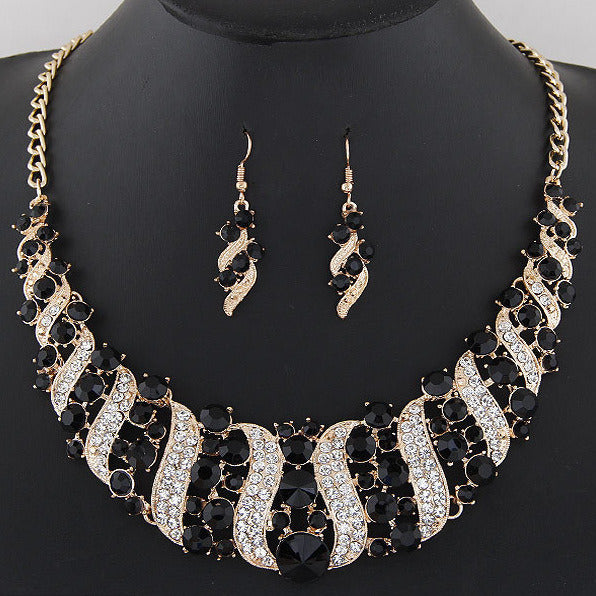 Metal Spiral Diamond Necklace Earring Set