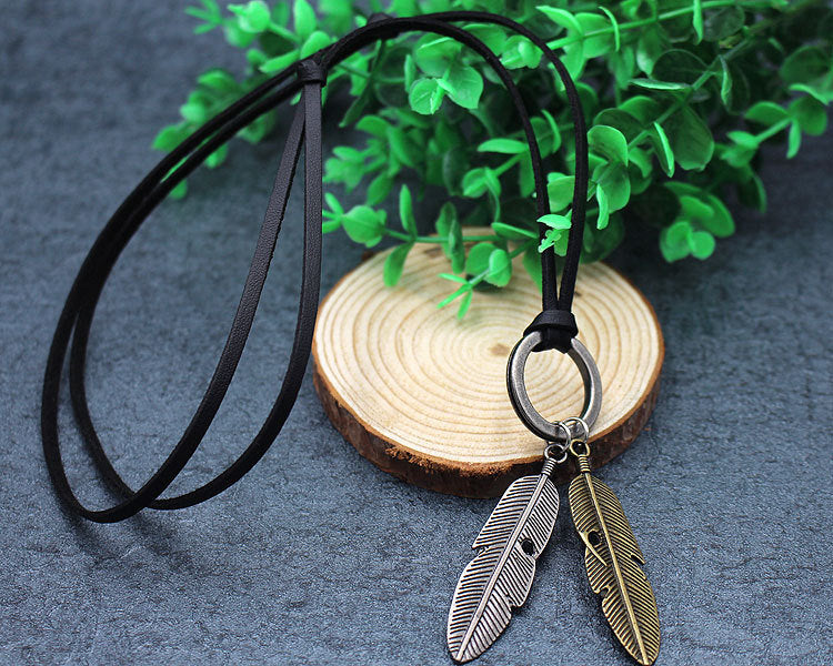 Hot Selling European And American Retro Style Personality Non-mainstream Leather Couple Necklace Two-color Feather