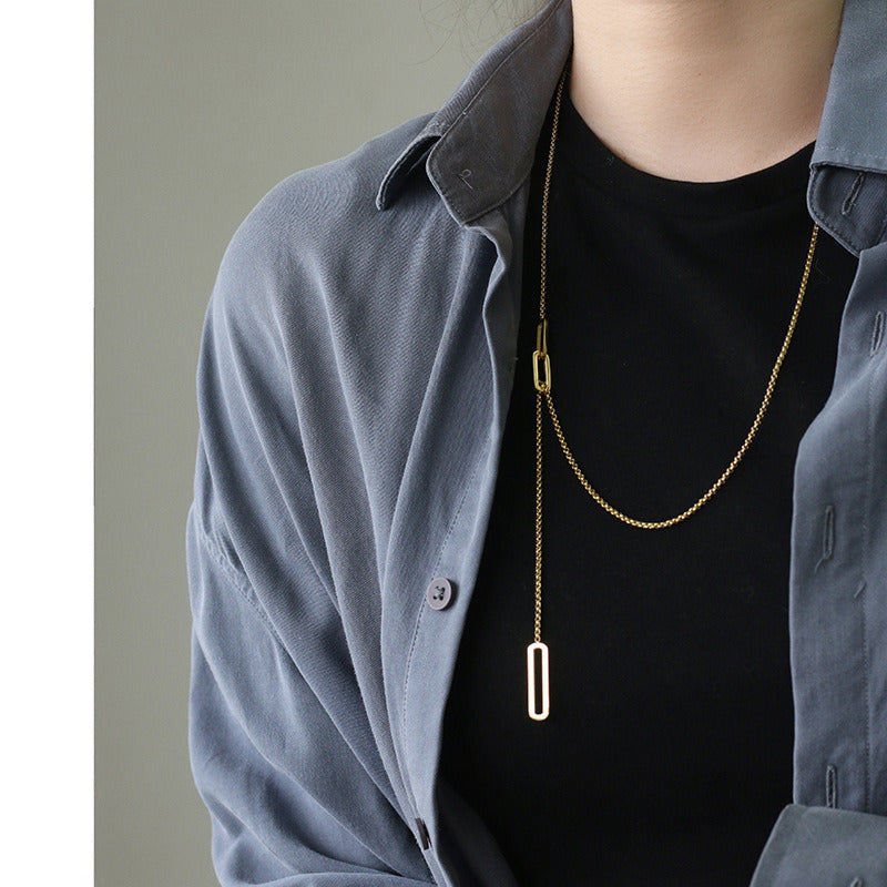 Simple Geometric Variety Of Wearing Square Sweater Chain