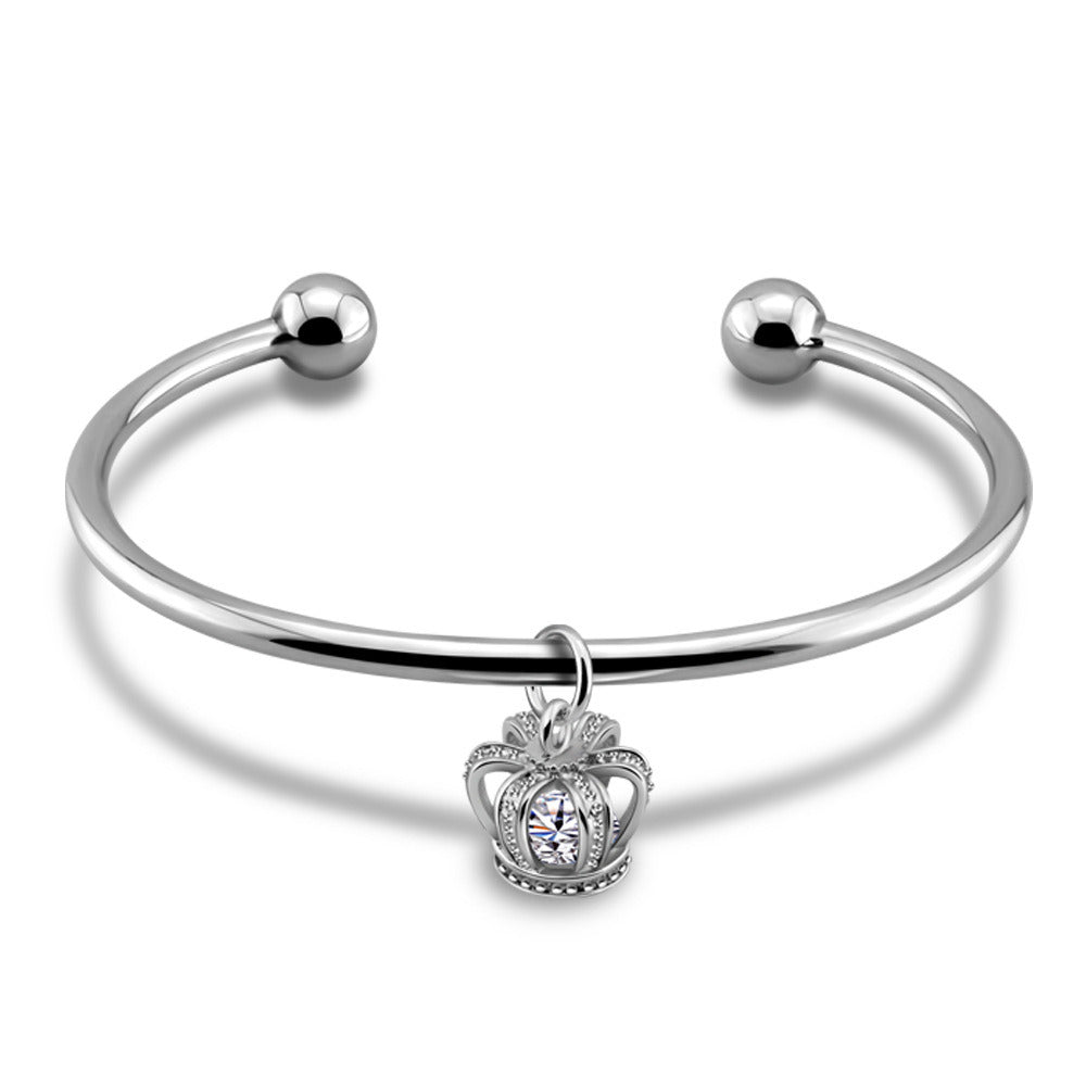 Stylish And Simple Platinum Plated Bracelet For Women