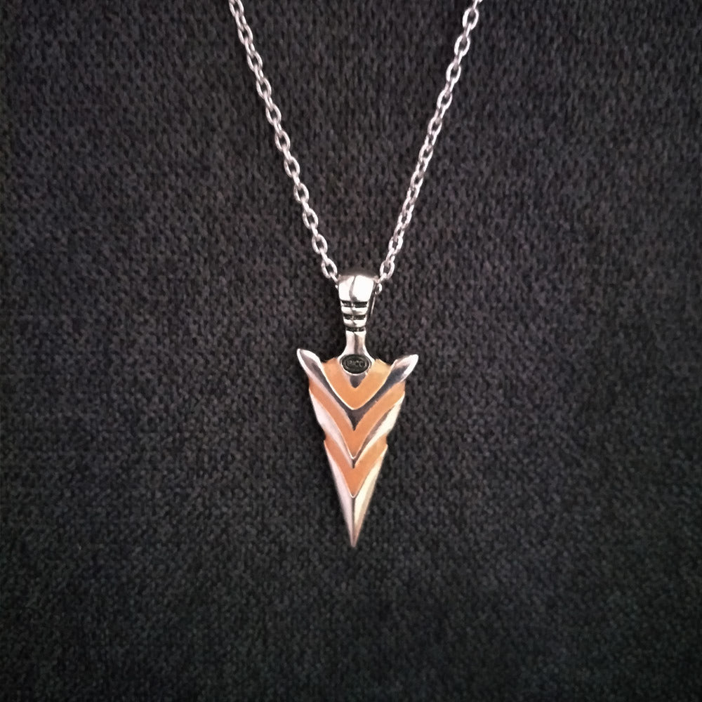 Luminous Arrow Necklace Vintage Light-emitting Pendant