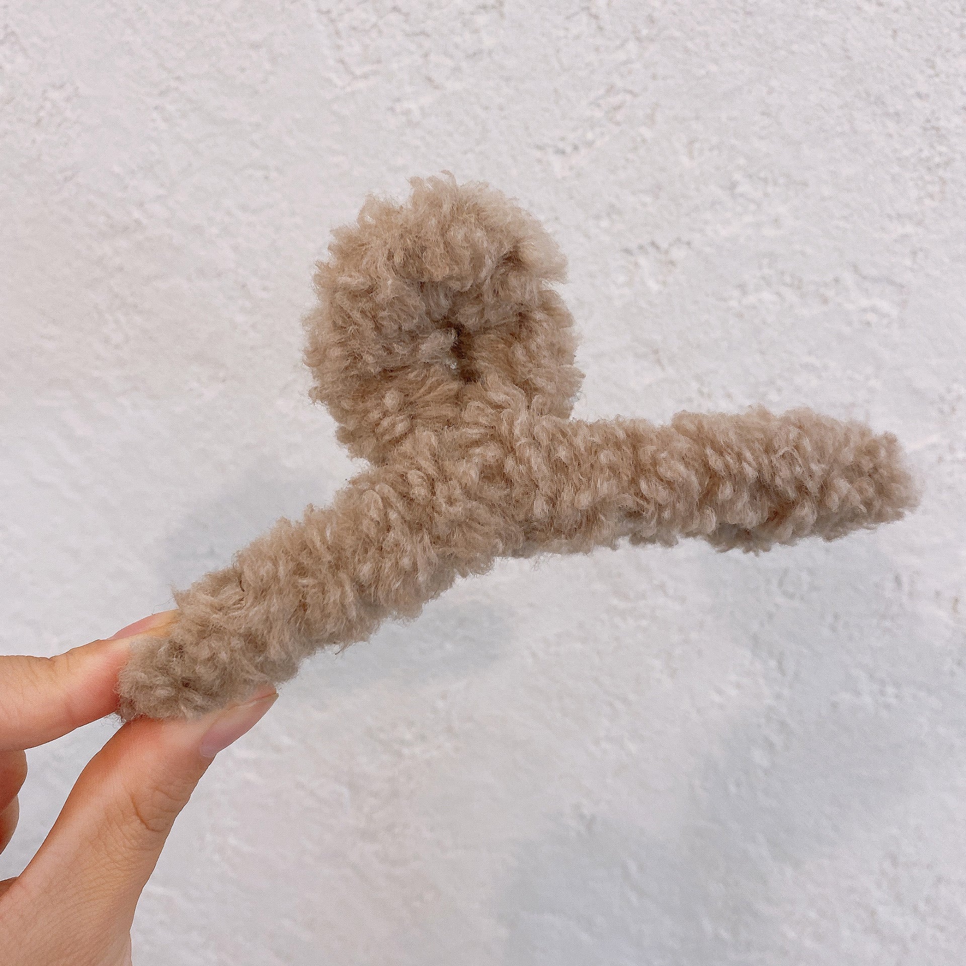 Large Plush Gripper With Elegant Temperament