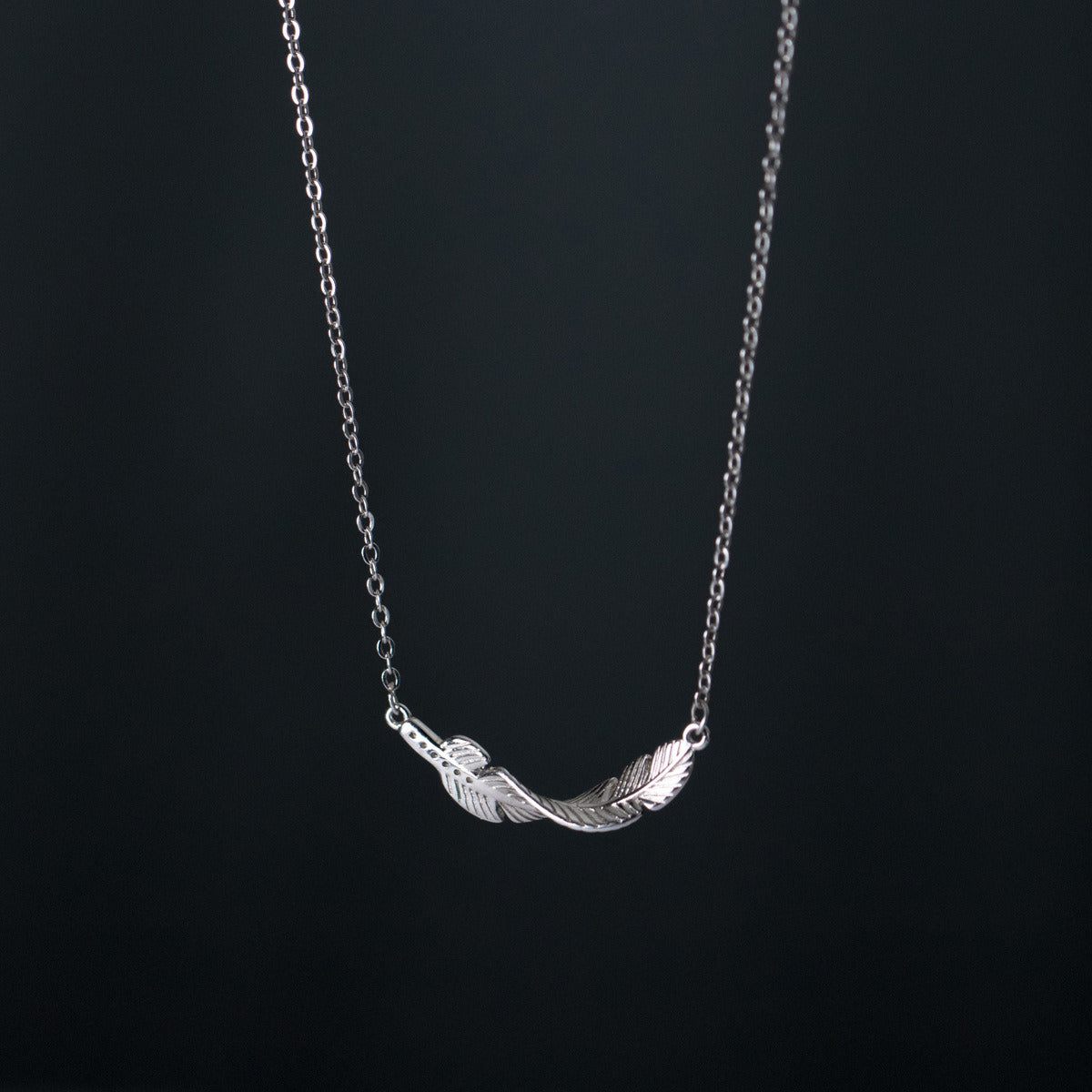 Silver Simple Temperament Women's Diamond Necklace