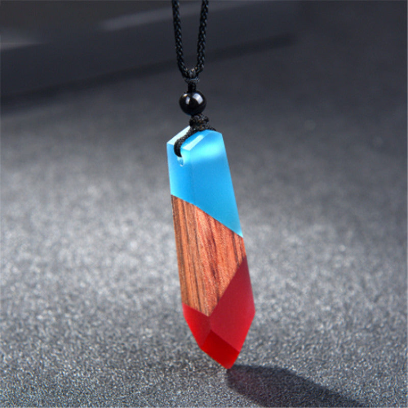 European And American Wood Resin Pendant Necklace