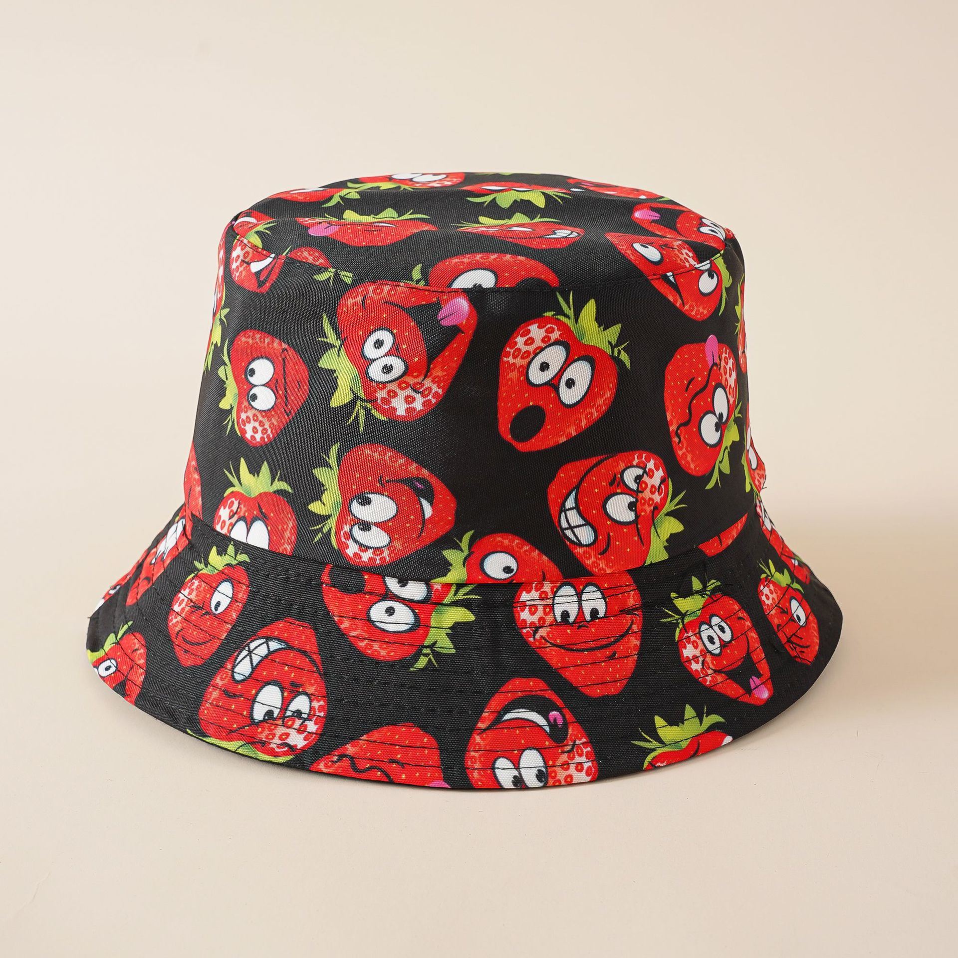 Cartoon strawberry pattern fisherman hat trendy double-sided wear creative basin hat cover face breathable cap sunscreen sunshade hat