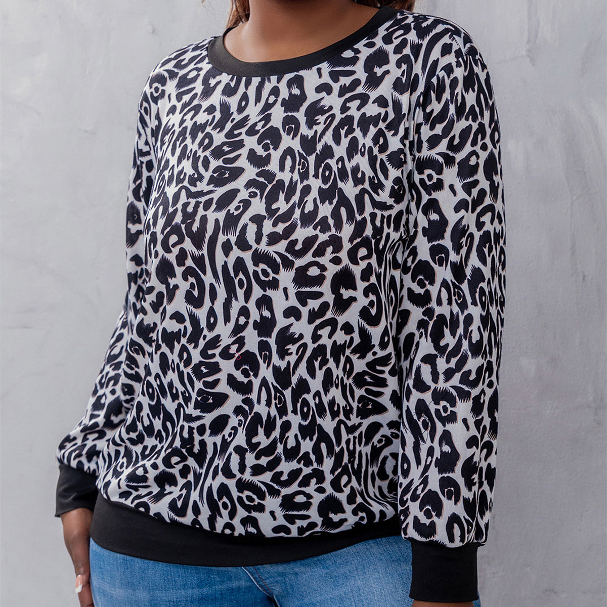 L-4XL Plus Size Long Sleeve T-shirt Top Women 2022 Blouse Modern Fashion Casual Leopard Print Round Neck Loose Streetwear Autumn