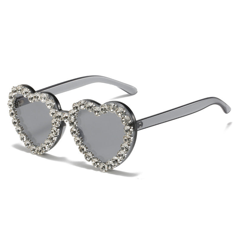 Women Sunglasses Fashion Heart Shape Sunglass Rhinestones Decoration Sun Glasses Retro UV400 Gradients Shades Eyewear