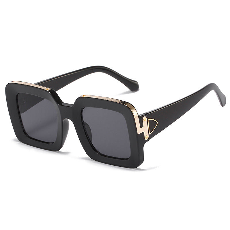 Women Sunglasses Fashion Square Sunglass Mental Decoration Leopard Sun Glasses Retro Personality UV400 Shades Eyewear