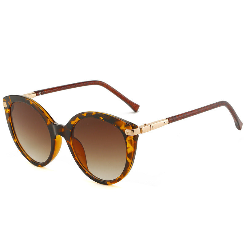 Fashion Round Sunglasses Women Leopard Sunglass Vintage Ocean Lens Sun Glass Female Eyewear UV400 Gradient Brown Blue Shade