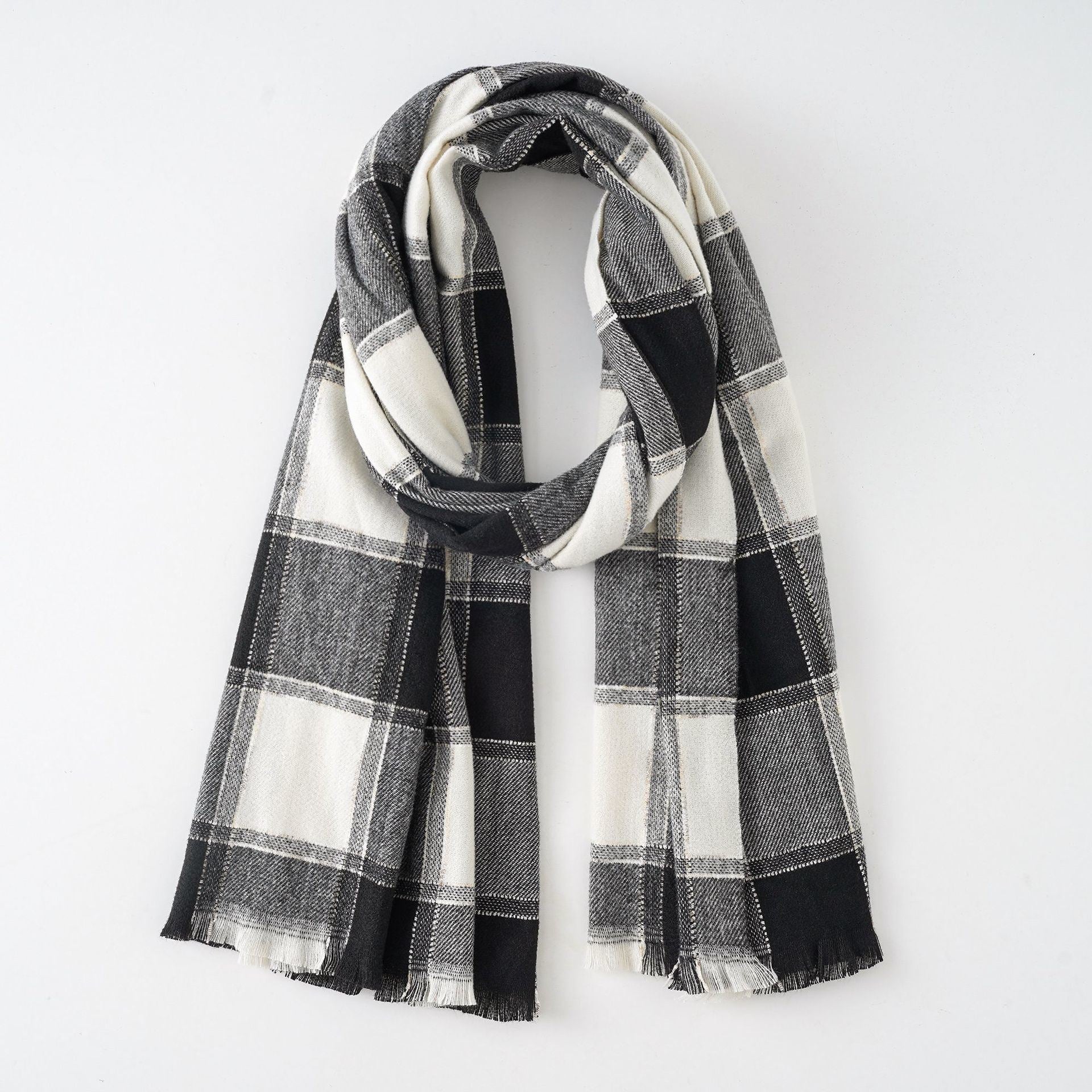 British style classic black and white contrast color plaid scarf retro plaid fashion trend warm scarf female