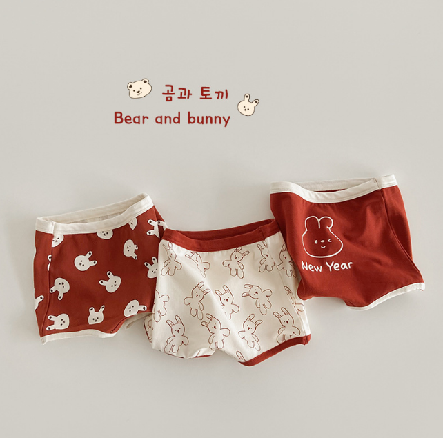 children's underwear.  Cotton + fiber, girls triangle / flat horn underwear, boys flat horn / triangle underwear, three mixed wear, S/M / L / XL, 95-135cm height, 2-6 years old, class A