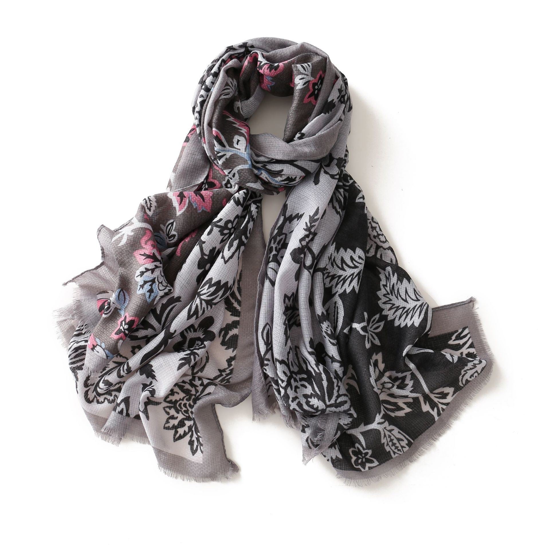 New scarves; thin; warm and sunscreen shawls in autumn and winter; vintage flowers; no need for women's scarves; wholesale factory stalls