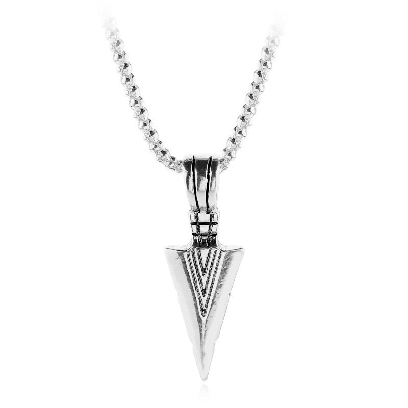 Men's Necklace Personality Triangle Spearhead Retro Arrow Necklace Pendant Jewelry