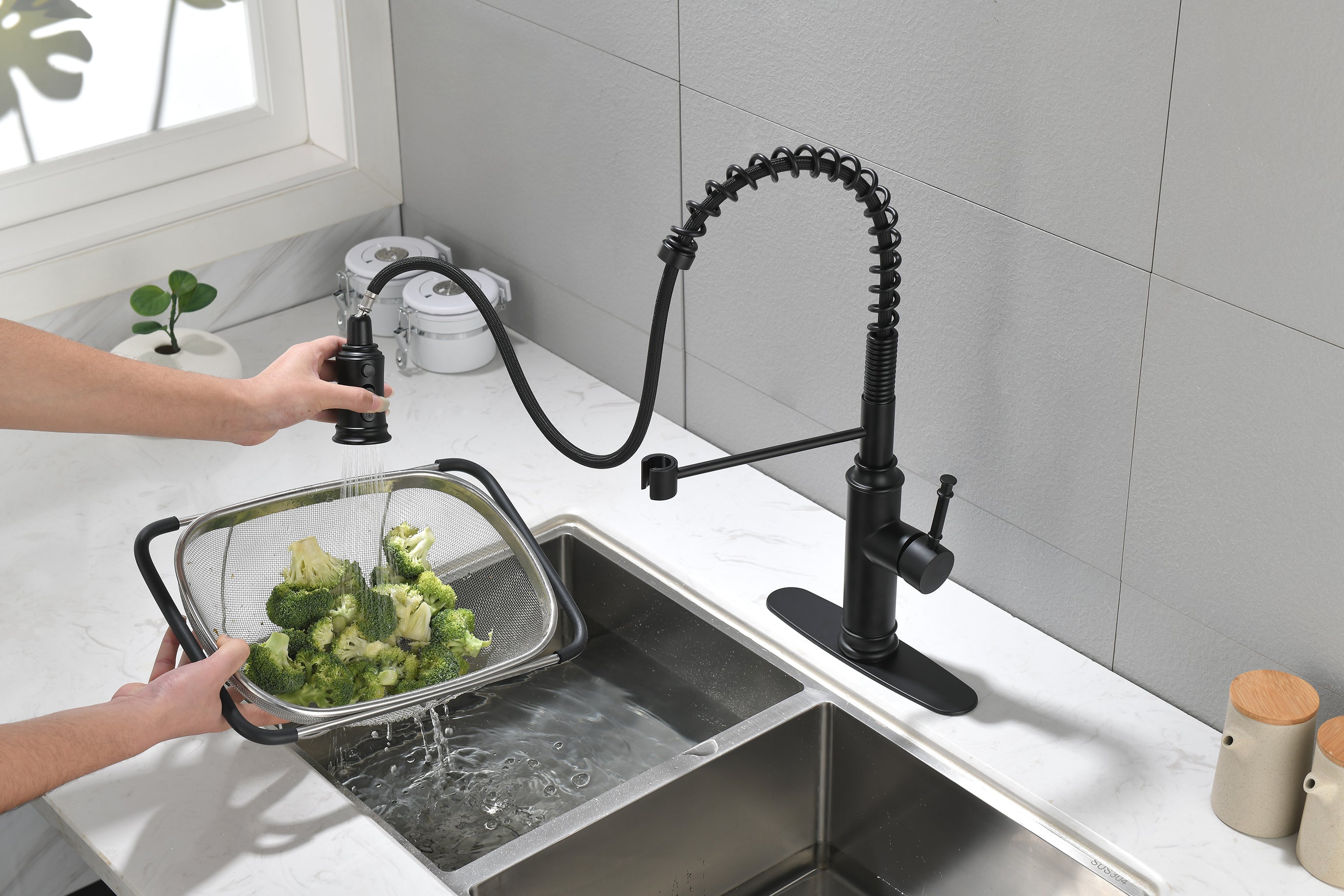 Touch Kitchen Faucet with Pull Down Sprayer