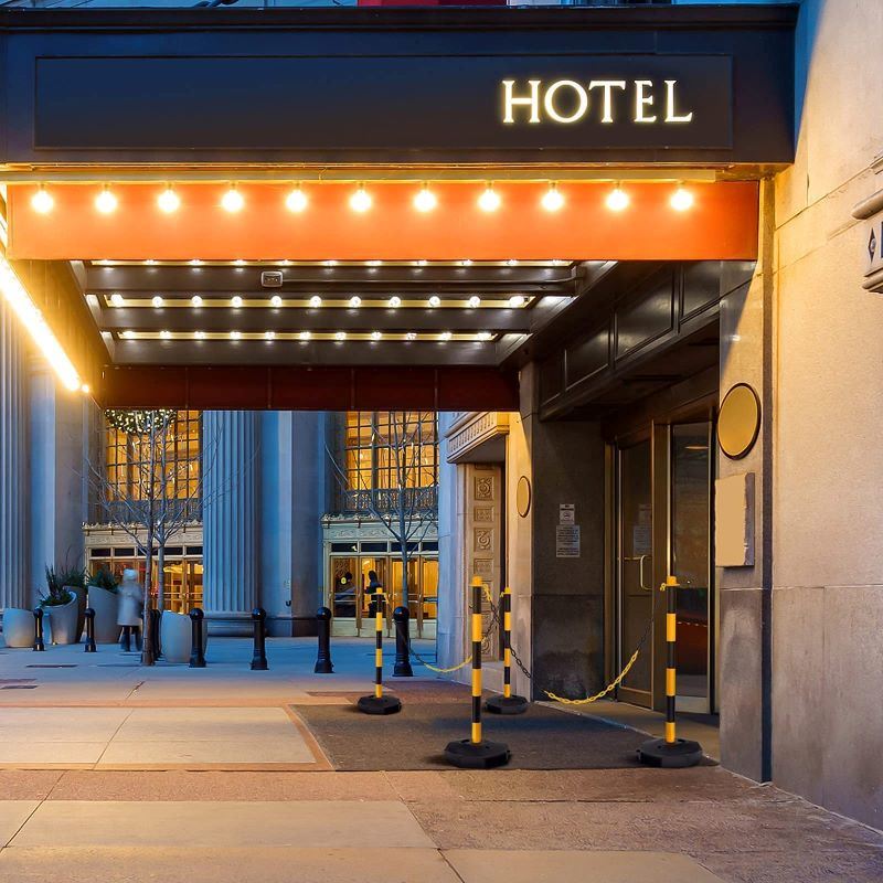 6 Pack Delineator Post Cone W/ Octagonal Fillable Base & 5Ft Link Chains