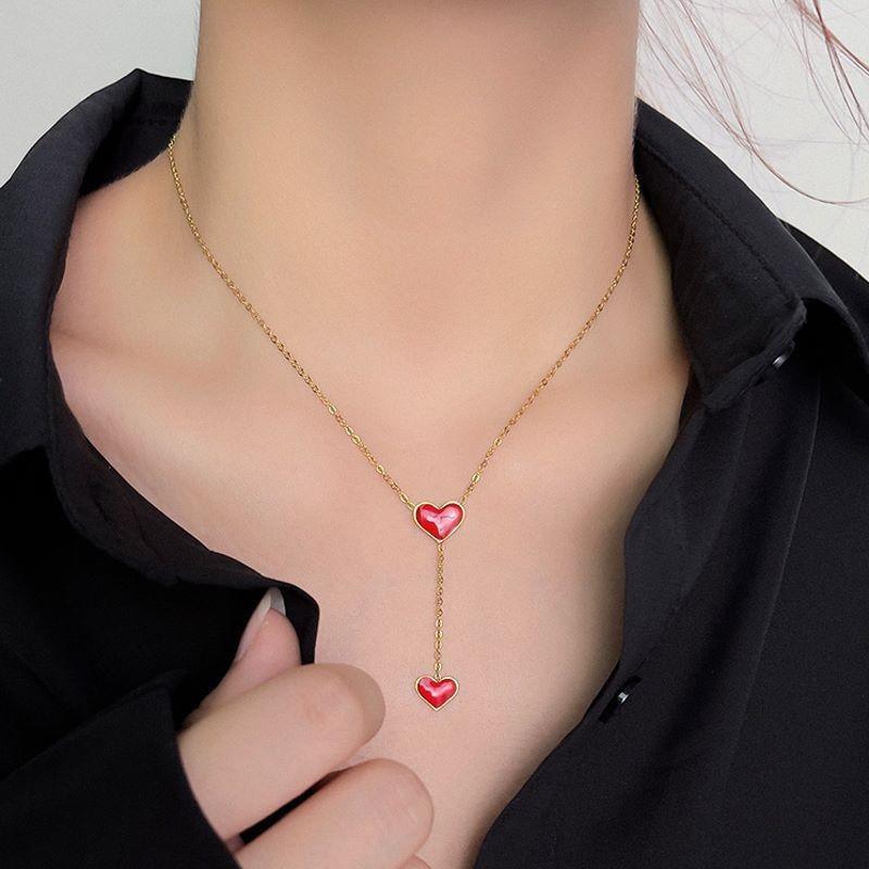 New red peach heart titanium steel necklacefemale niche love collarbone chain simple pendant fashion net red wholesale