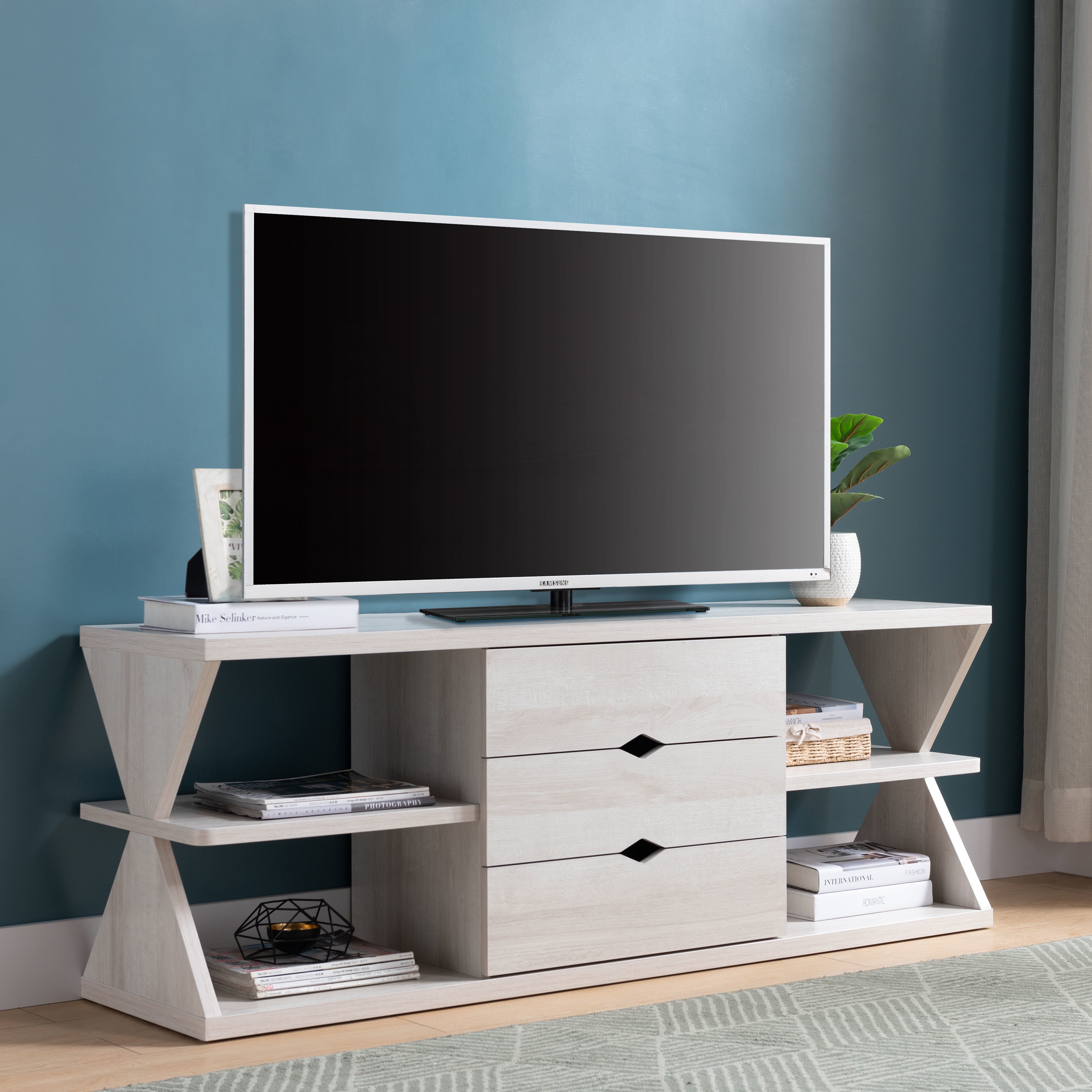 ID USA 213029 TV Stand White Oak