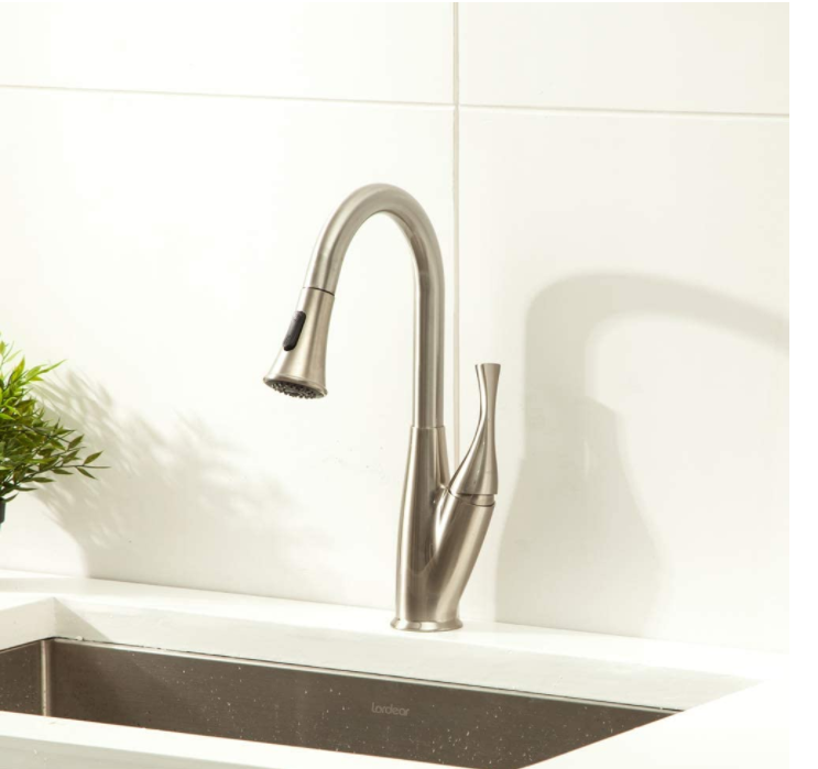 Kitchen Faucet with Pull Down Sprayer,Single Handle Kitchen Faucet Single Hole Kitchen Sink Faucet