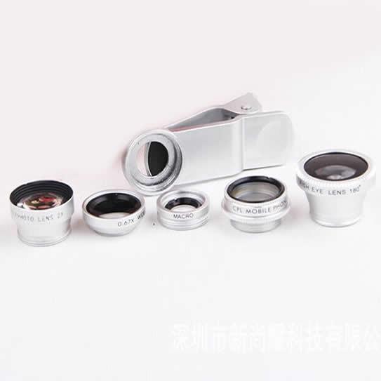 Clear Image with 5 Clip and Snap Lens for your Smartphone