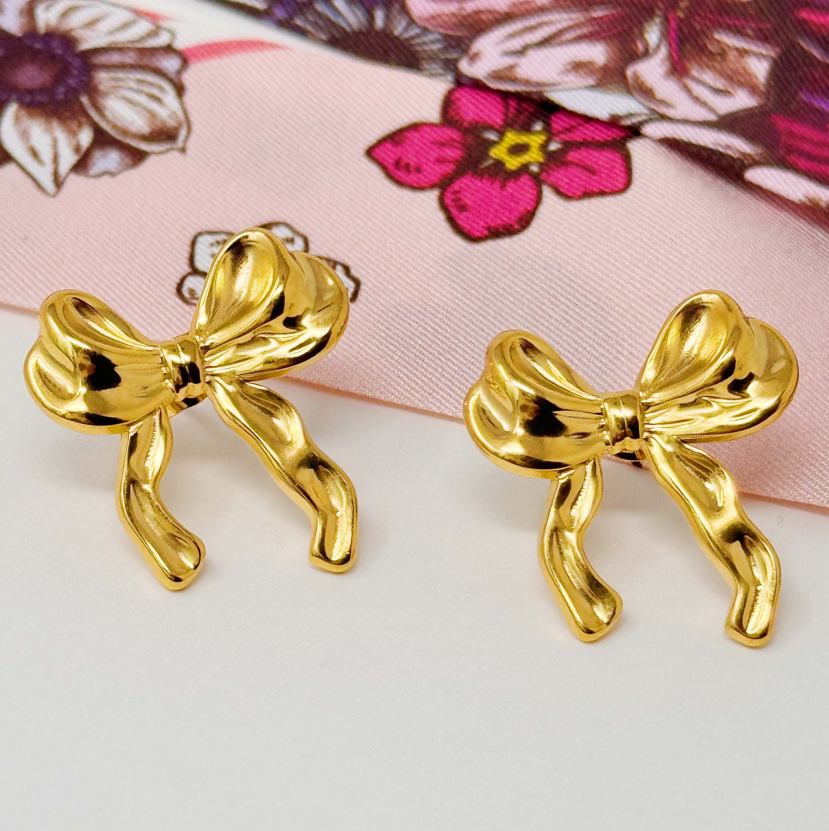 Gold Molten Ribbon Earrings